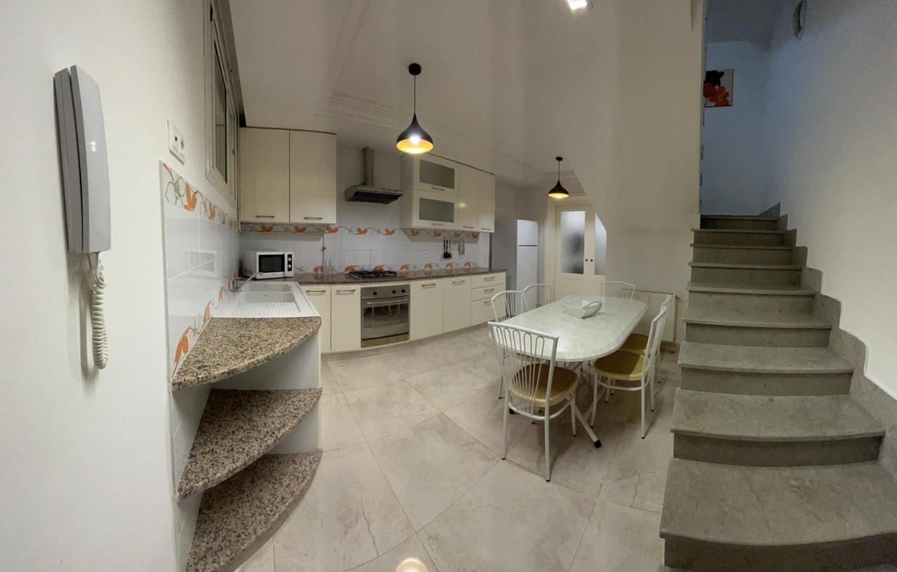 Appartement Sublime Duplex Au Bardo Tunis à Le Bardo Extérieur photo